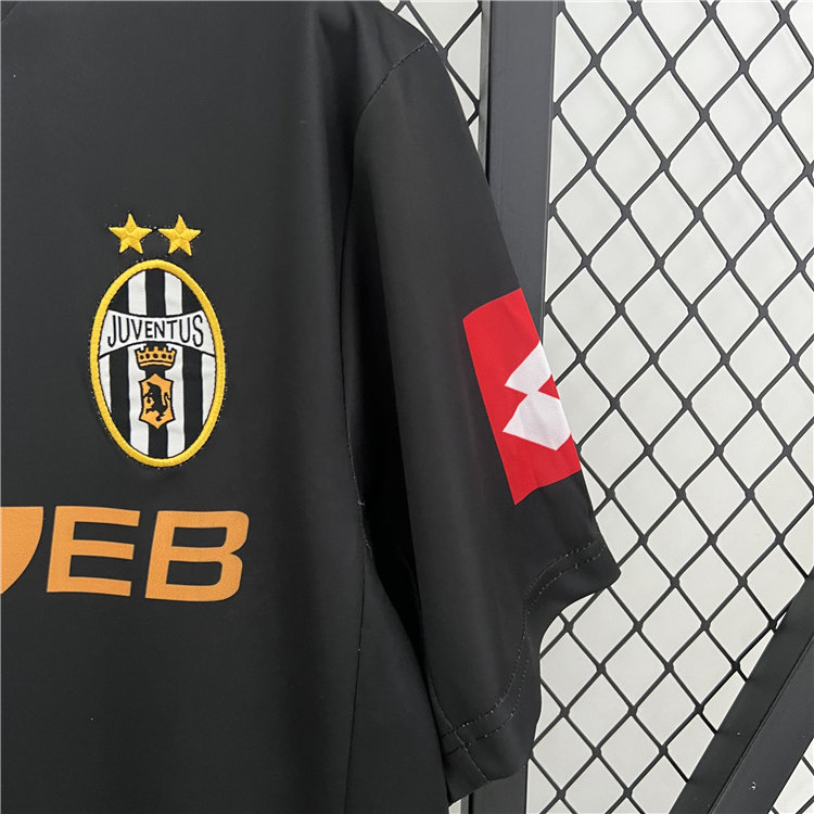 0102 Juventus Retro Soccer Football Shirt - Official Replica 52