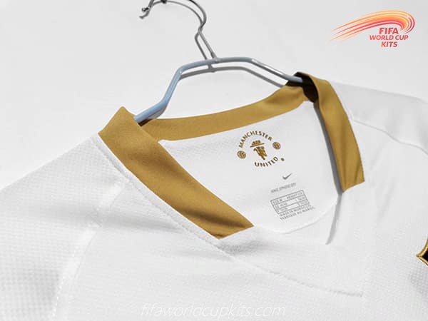 Manchester United 06-07 Away White Football Kit