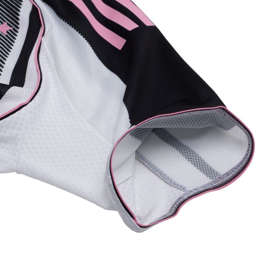 Juventus Home Shirt 2025/26 Supporter Version In Multiple Adult Sizes