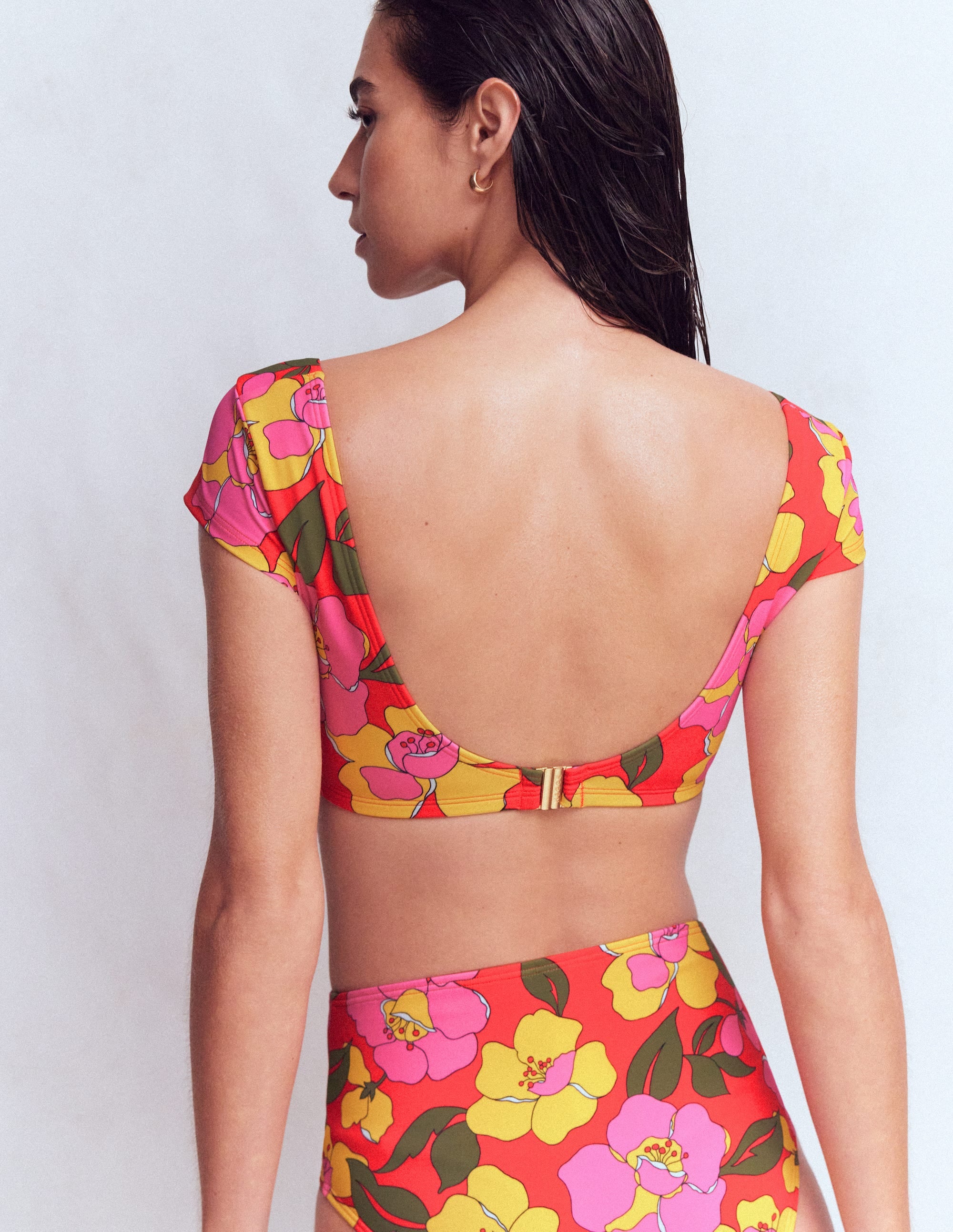 Sweetheart Sleeve Bikini Top