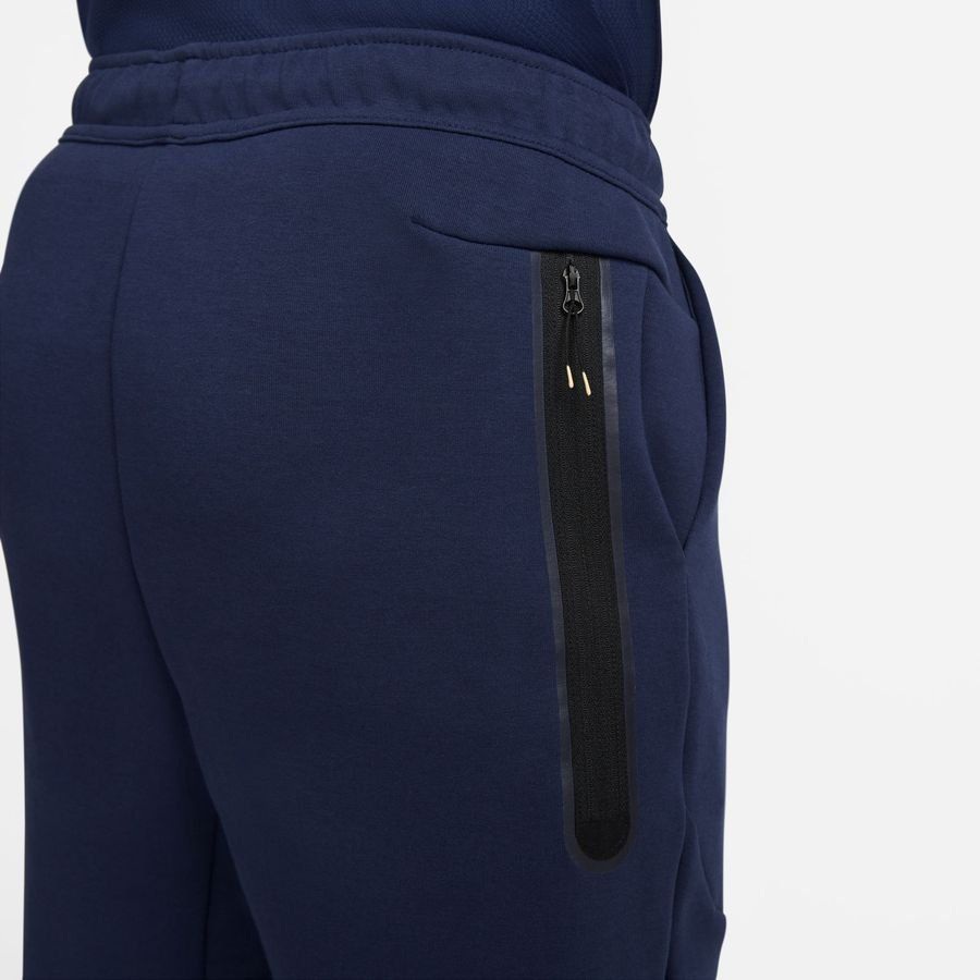 [EFKS] France Trousers NSW Tech Fleece Midnight Navy/Metallic Training Gold Apparel