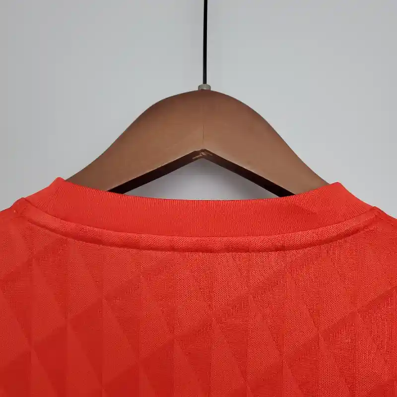 2010-2011 Liverpool Jersey retro kit