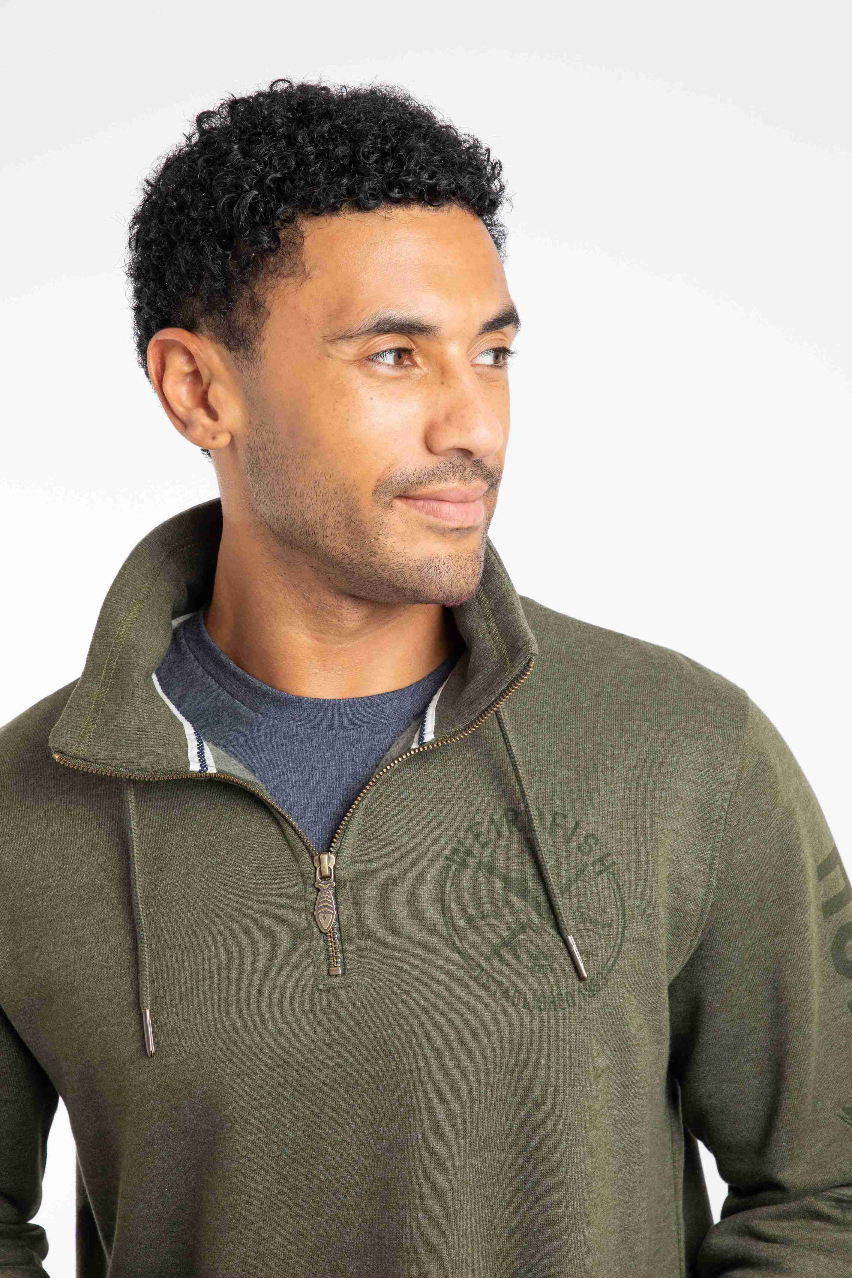 Oakville Graphic 1/4 Zip Sweatshirt Deep Lichen Green
