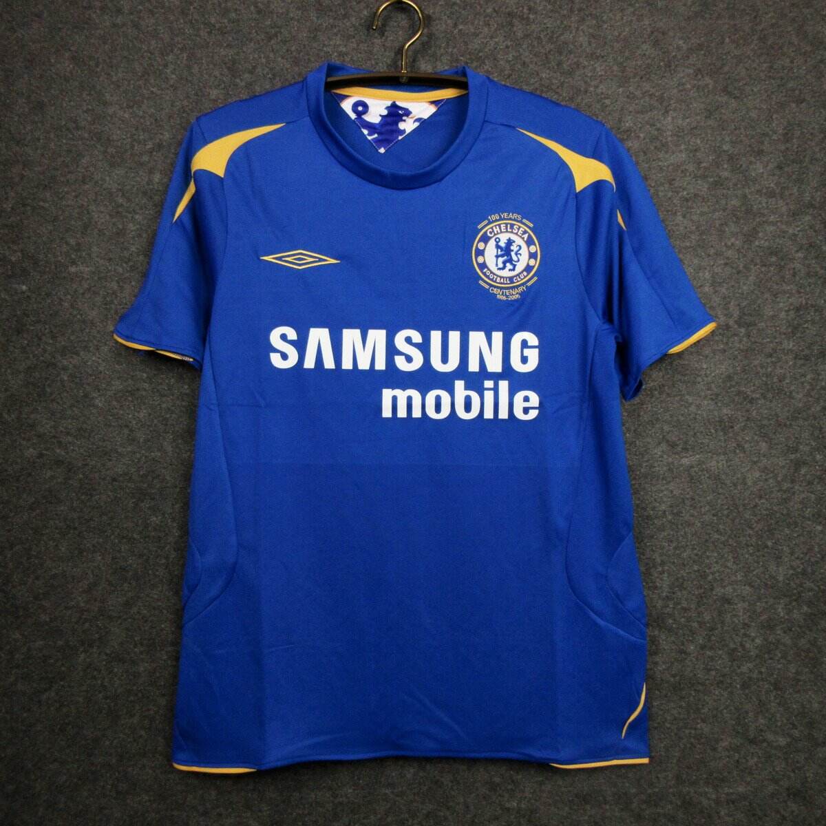 Cheap 2005-2006 Chelsea Home kit