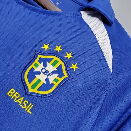 Top Grade 2002 Brazil Jersey Retro World Cup With Vintage Design -
