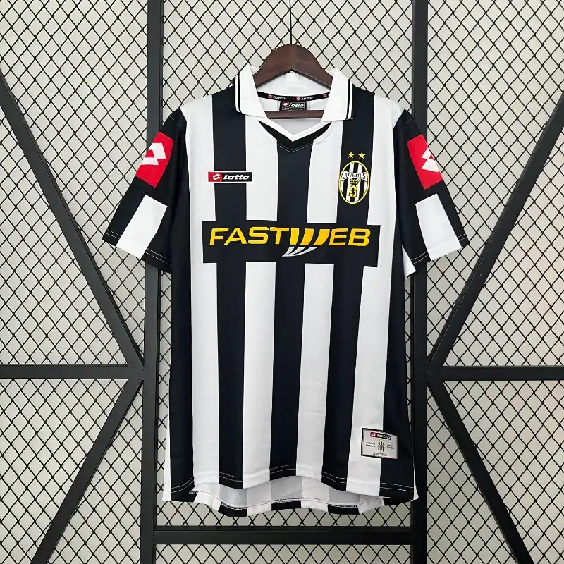 2001-2002 Juventus Jersey retro kit