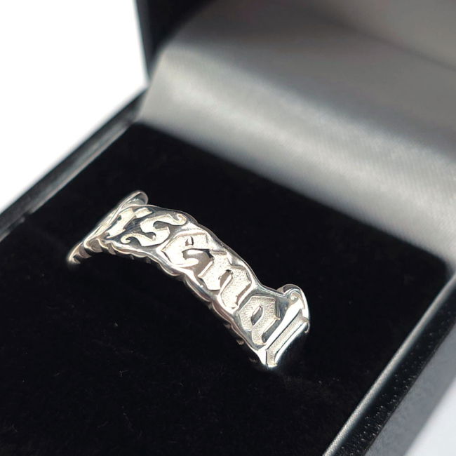 Arsenal FC Sterling Silver Text Ring - Q - authentic style