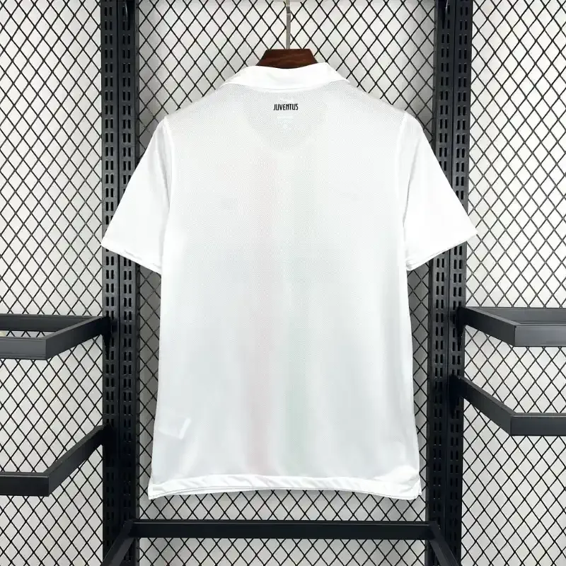 Cheap 2010-2011 Juventus Jersey retro kit