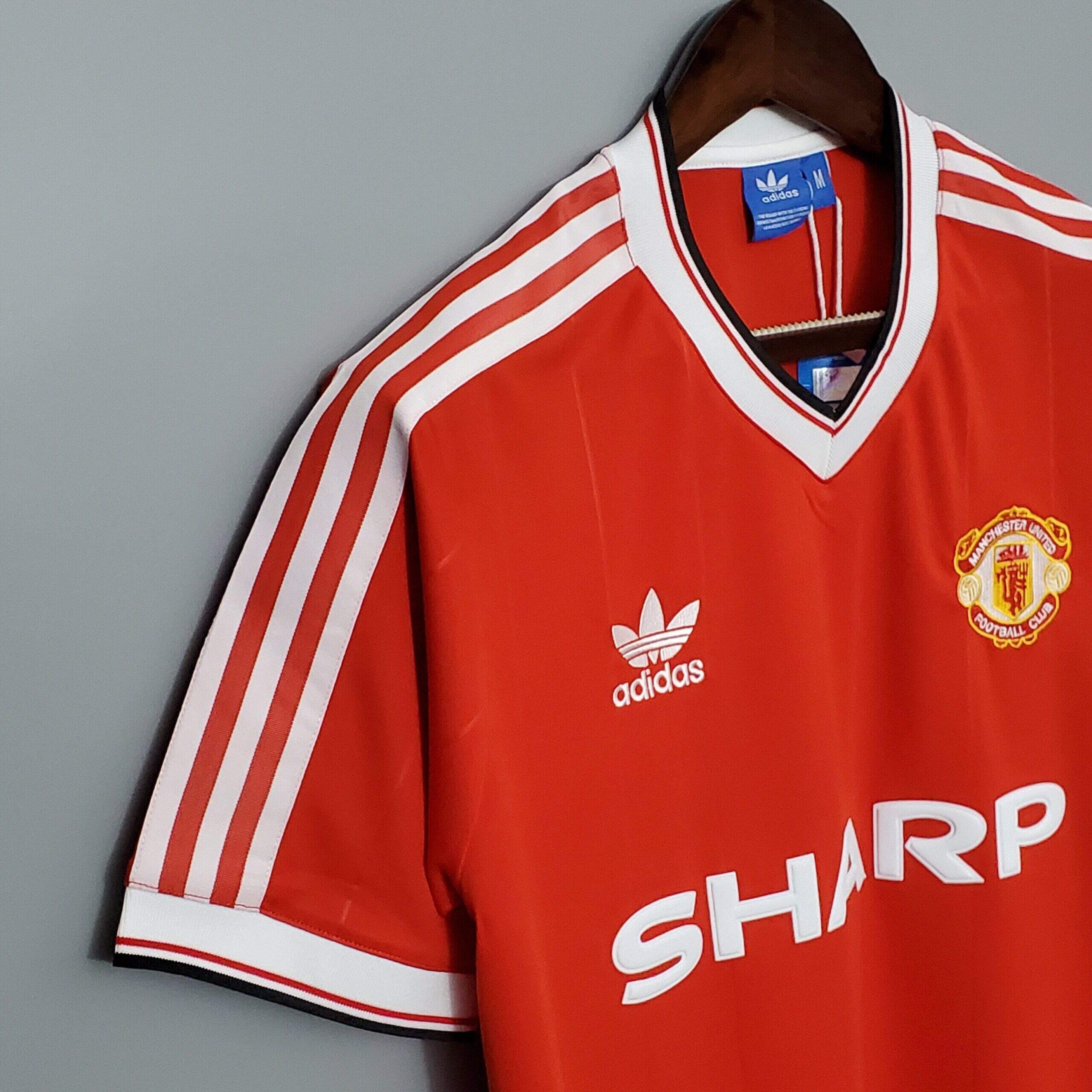 Cheap 1982-1984 Man United home kit
