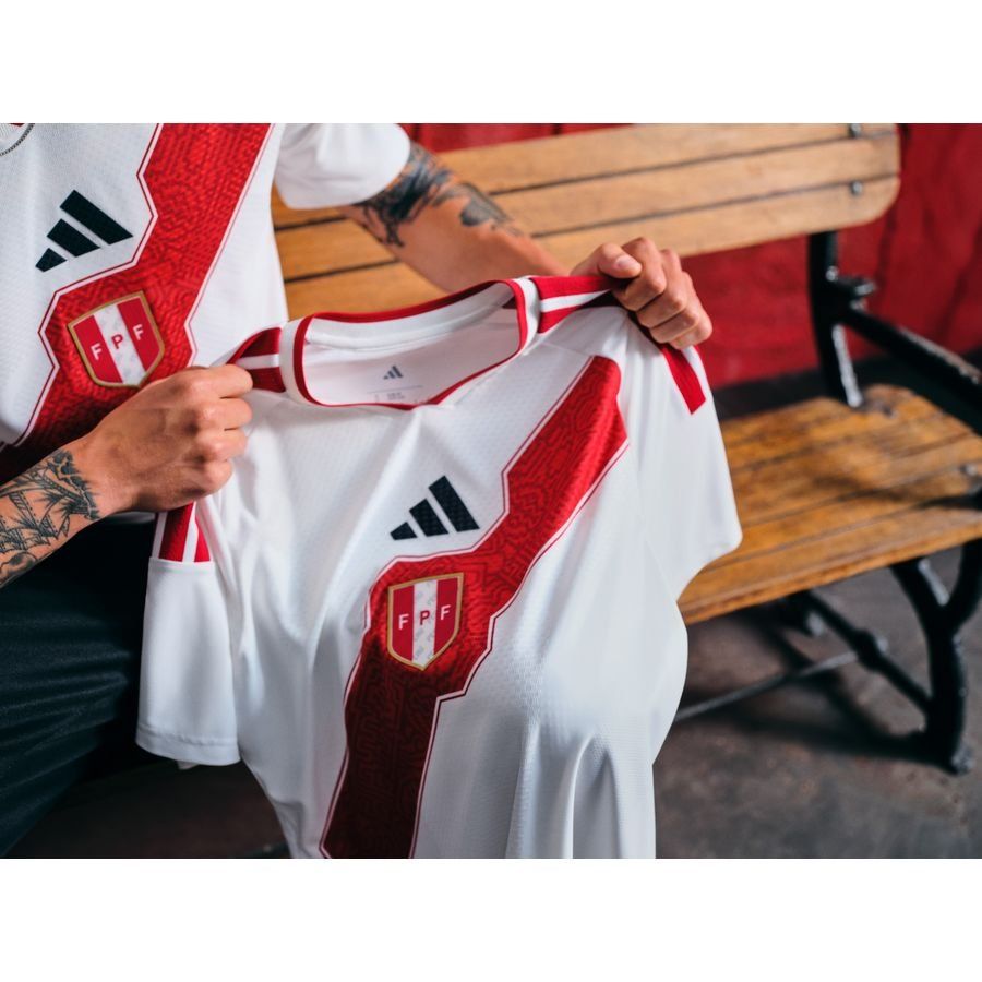 Peru Home Shirt 2025/26 Supporter Version In Multiple Adult Sizes