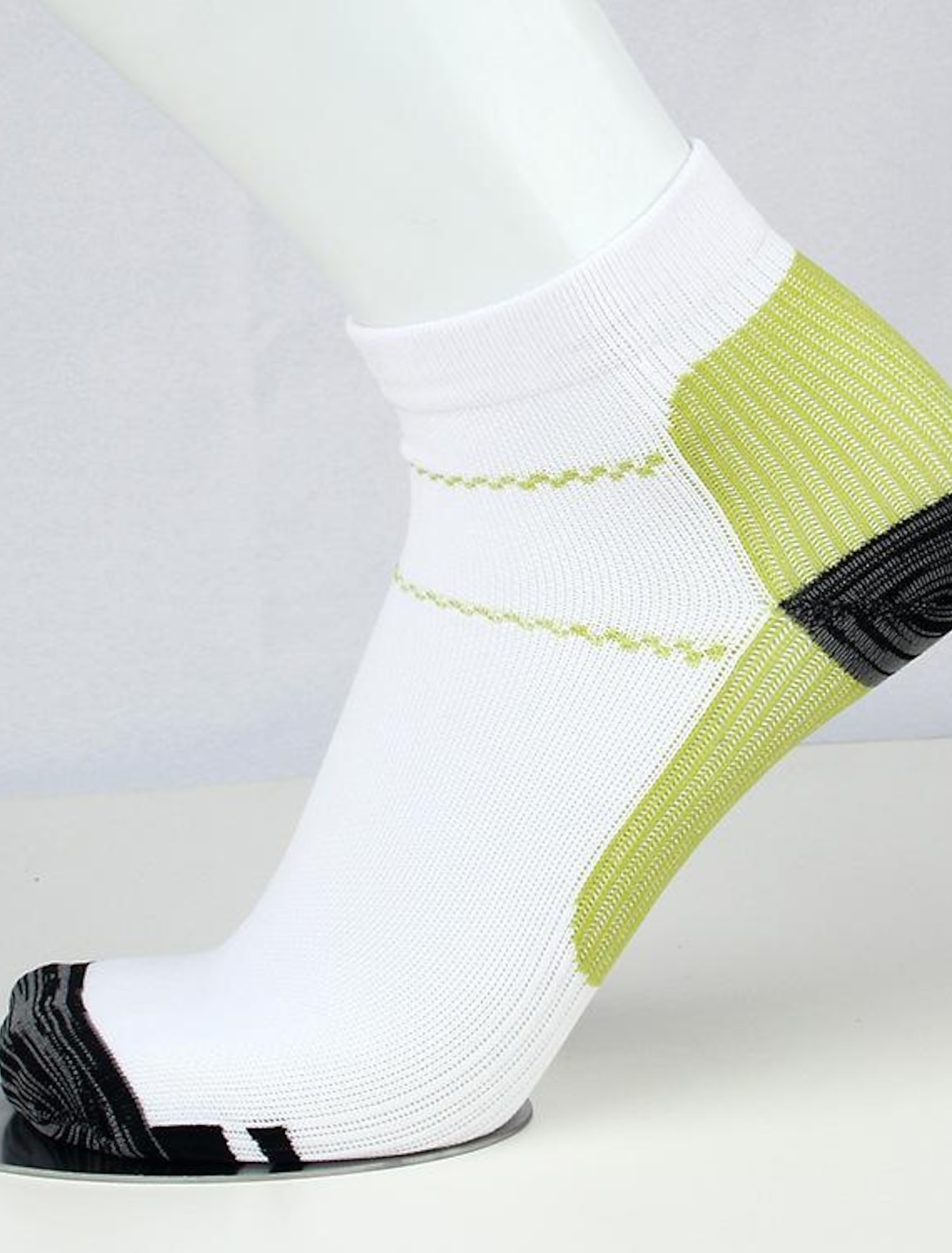 Compression Socks Plantar Fasciitis for Men Women, Circulation 10-15 mmHg Best Support for Athletic Running Nurses Hiking