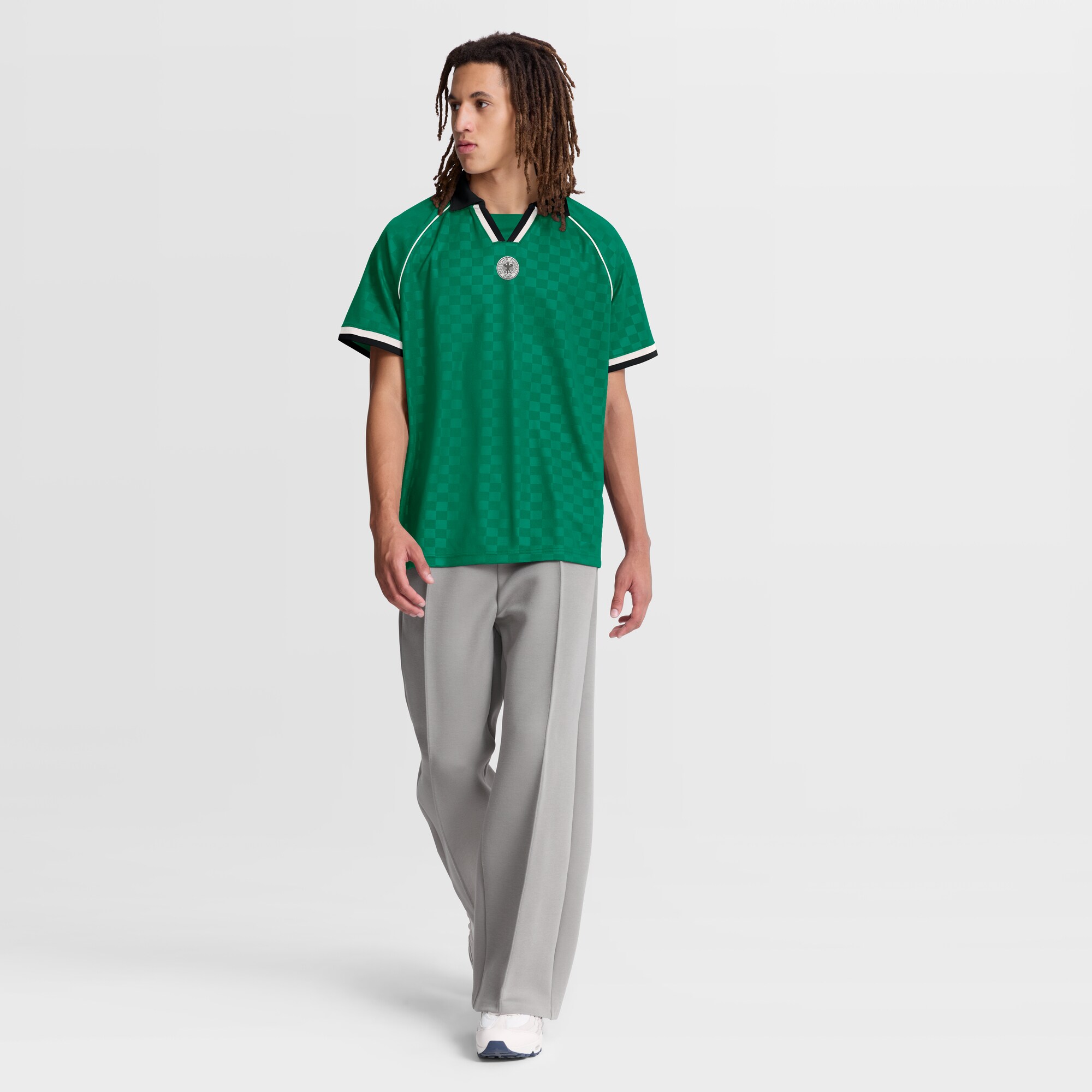 [SJH] Germany National Team Retro Raglan V-Neck Fashion Jersey - Green