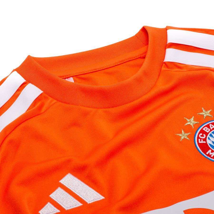 [EFKS] Bayern München Goalkeeper Apparel 2026/27