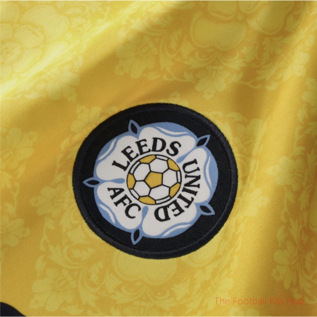 Football Leeds Away Long Sleeve 2026-2027 Shirt (Gnonto 29)