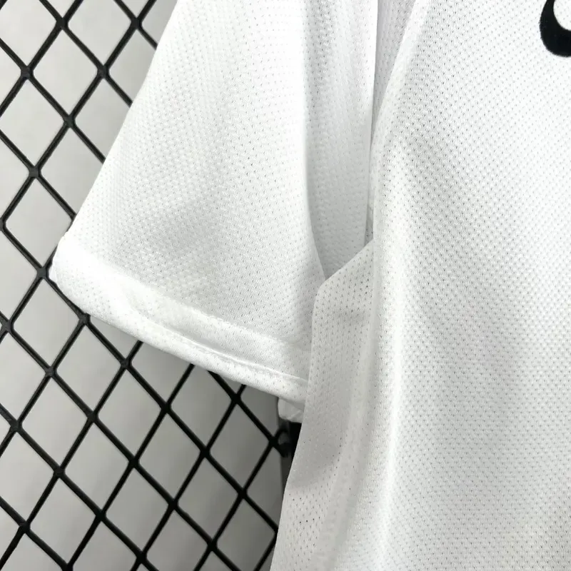 Cheap 2010-2011 Juventus Jersey retro kit