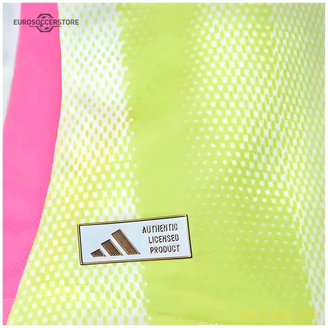 Trending Performance 2024-2025 Juventus Authentic Away Shirt