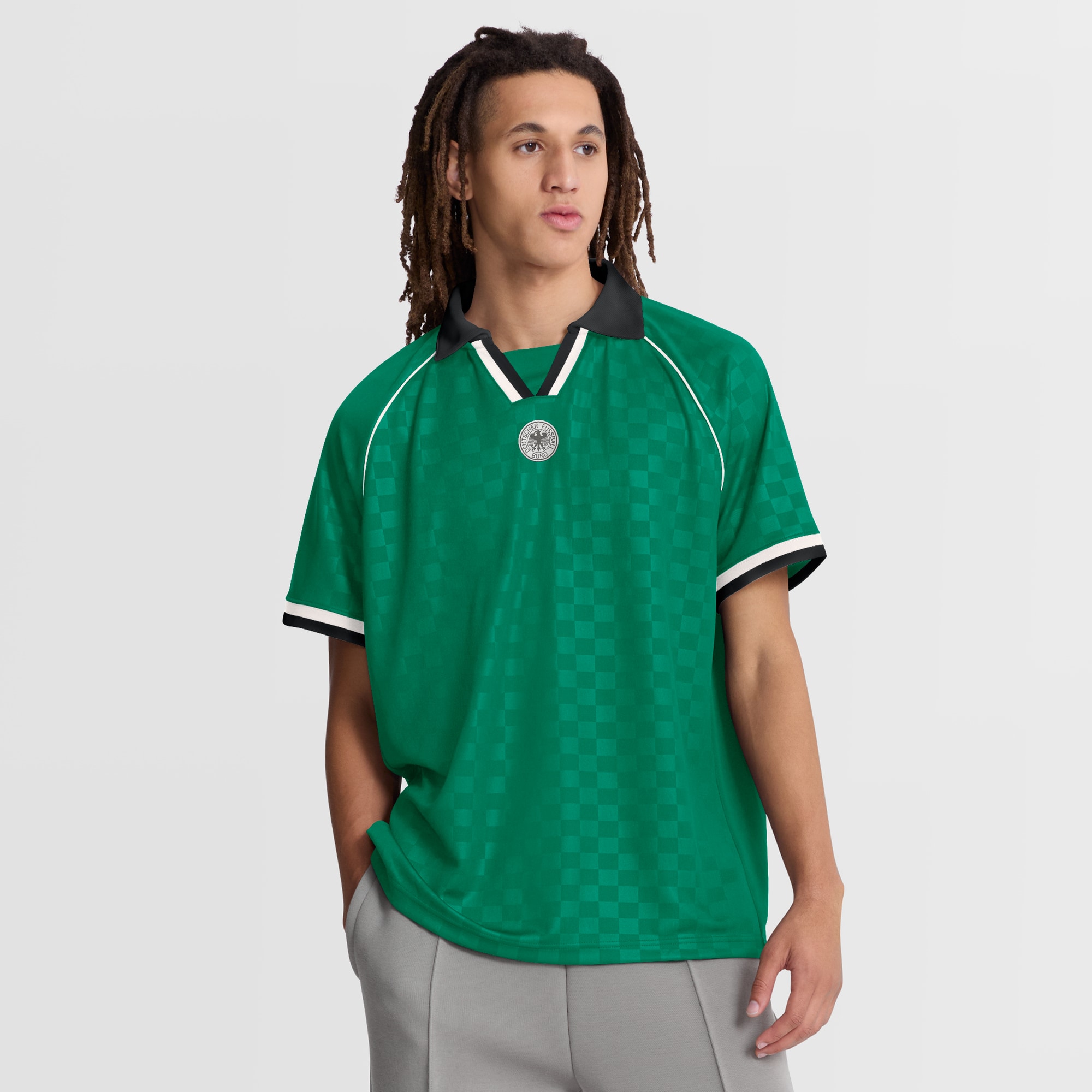 [SJH] Germany National Team Retro Raglan V-Neck Fashion Jersey - Green