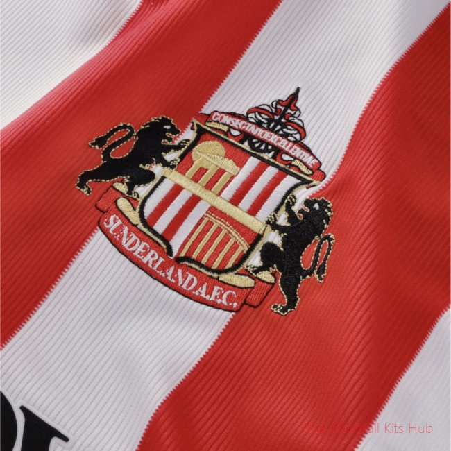 Breathable Sunderland 2004-2005 Home Shirt (Lawrence 7)