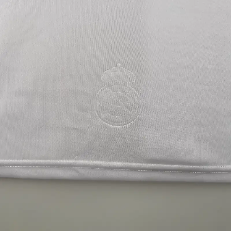 2008-2009 Real Madrid Jersey retro kit