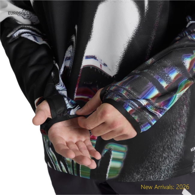 Official 2025-2026 Man Utd Pre Match Warm Top Black Official