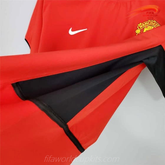 Manchester United 02-04 Main Soccer Uniform