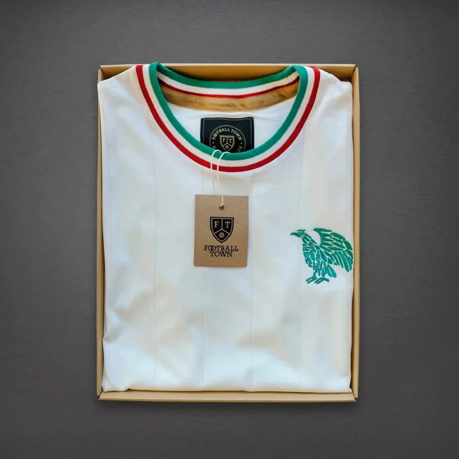 World-Class Vintage Mexico El Tri Away Soccer Jersey