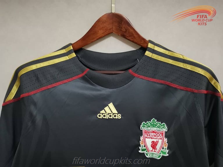 09 to 10 Liverpool Away Soccer Uniform