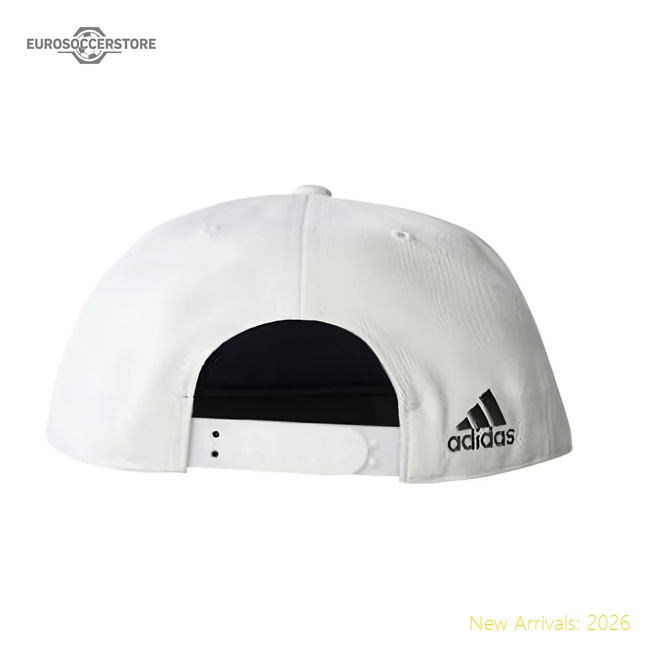 Fan-Favorite 2017-2018 Bayern Munich Adidas Flat (Crystal White)