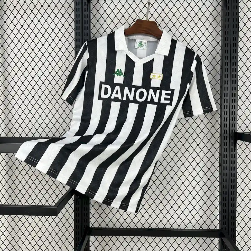 1992-1994 Juventus Jersey retro kit