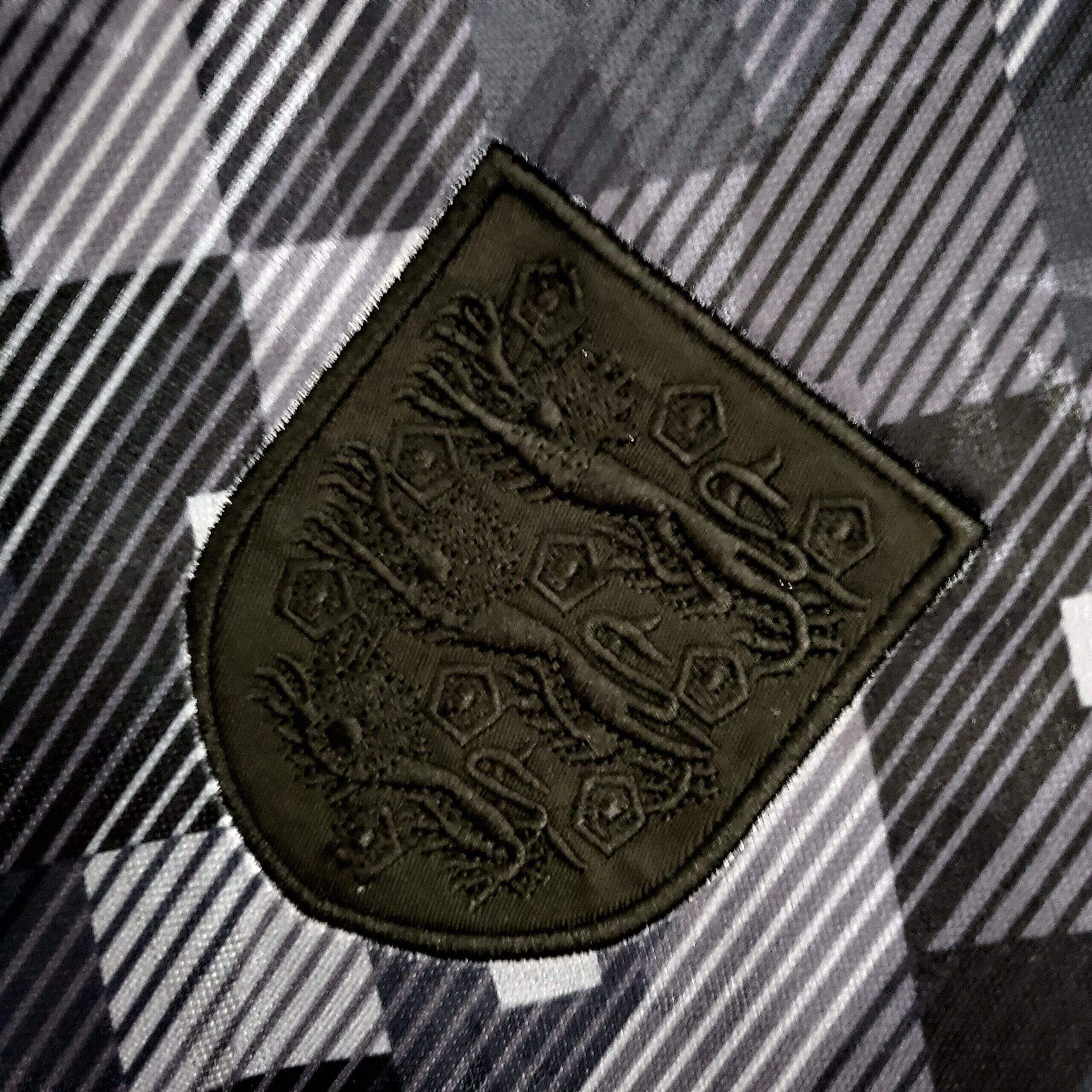 Cheap 1990 England Black retro kit