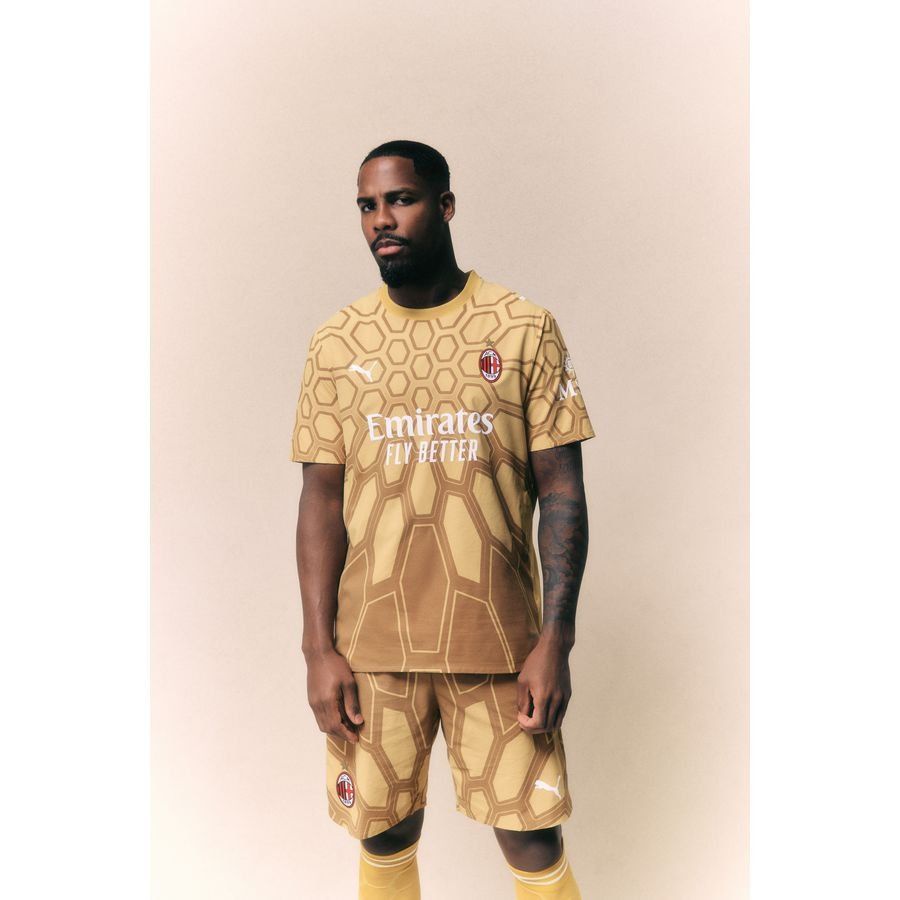 Milan Goalkeeper Shirt 2026/27