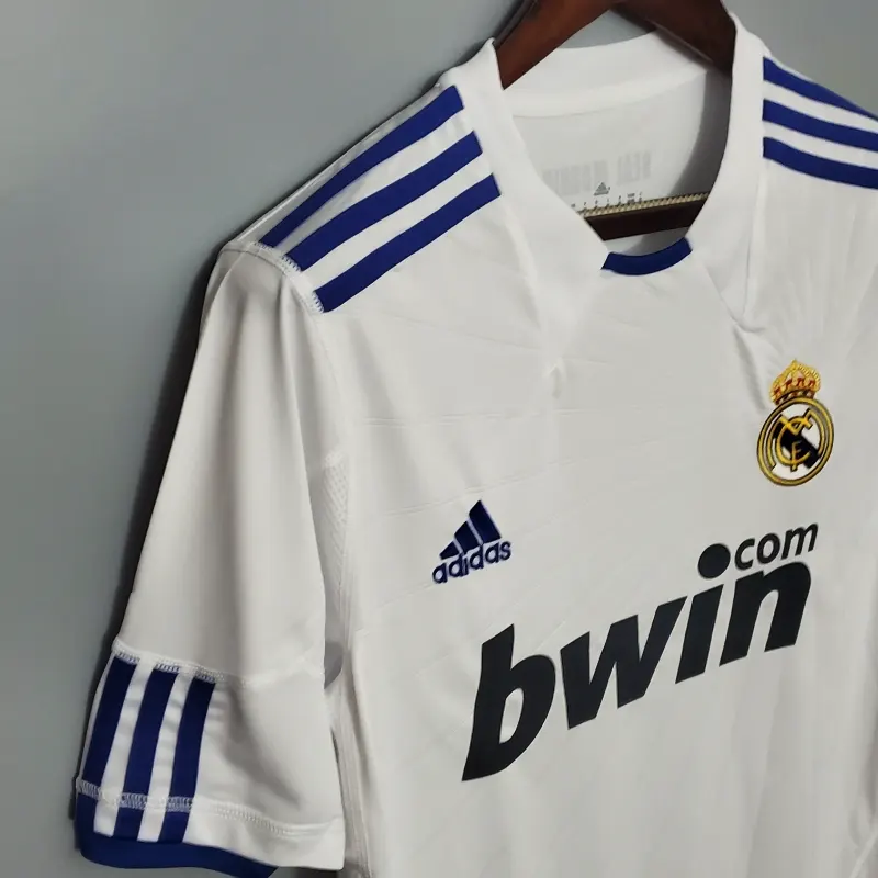 2010-2011 Real Madrid Jersey retro kit