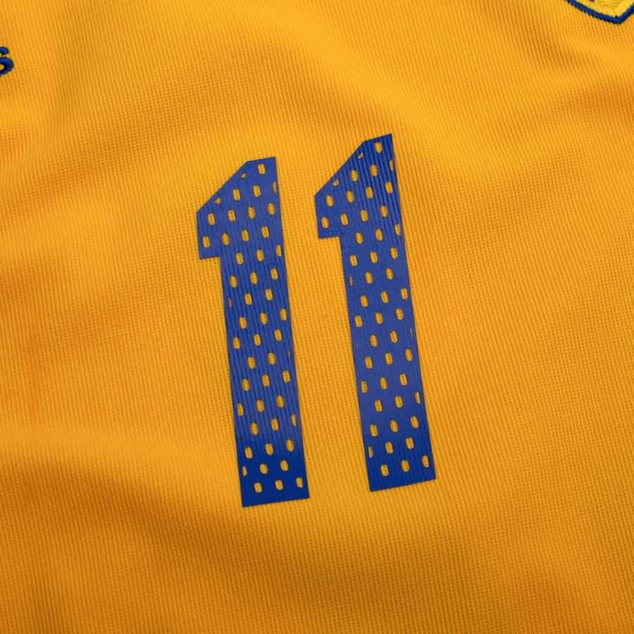 [EFKS] 2002 Sweden Size LARSSON 11 Home Jersey S (8/10)