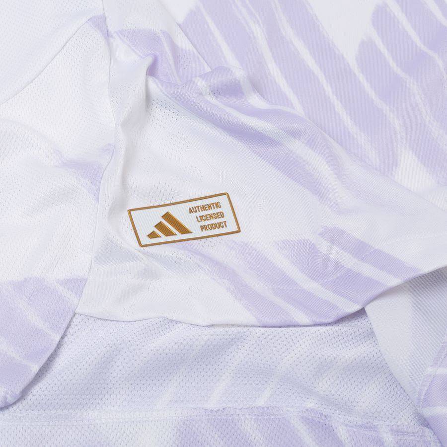 Manchester United Away Shirt 2025/26