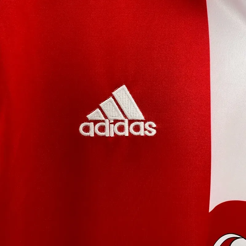 Cheap 2004-2005 Benfica Jersey retro kit