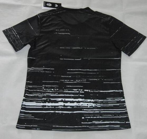 Juventus 2016-17 Training Shirt Black - Official Replica 17367