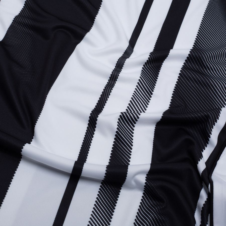 Juventus Home Shirt 2025/26 Supporter Version In Multiple Adult Sizes