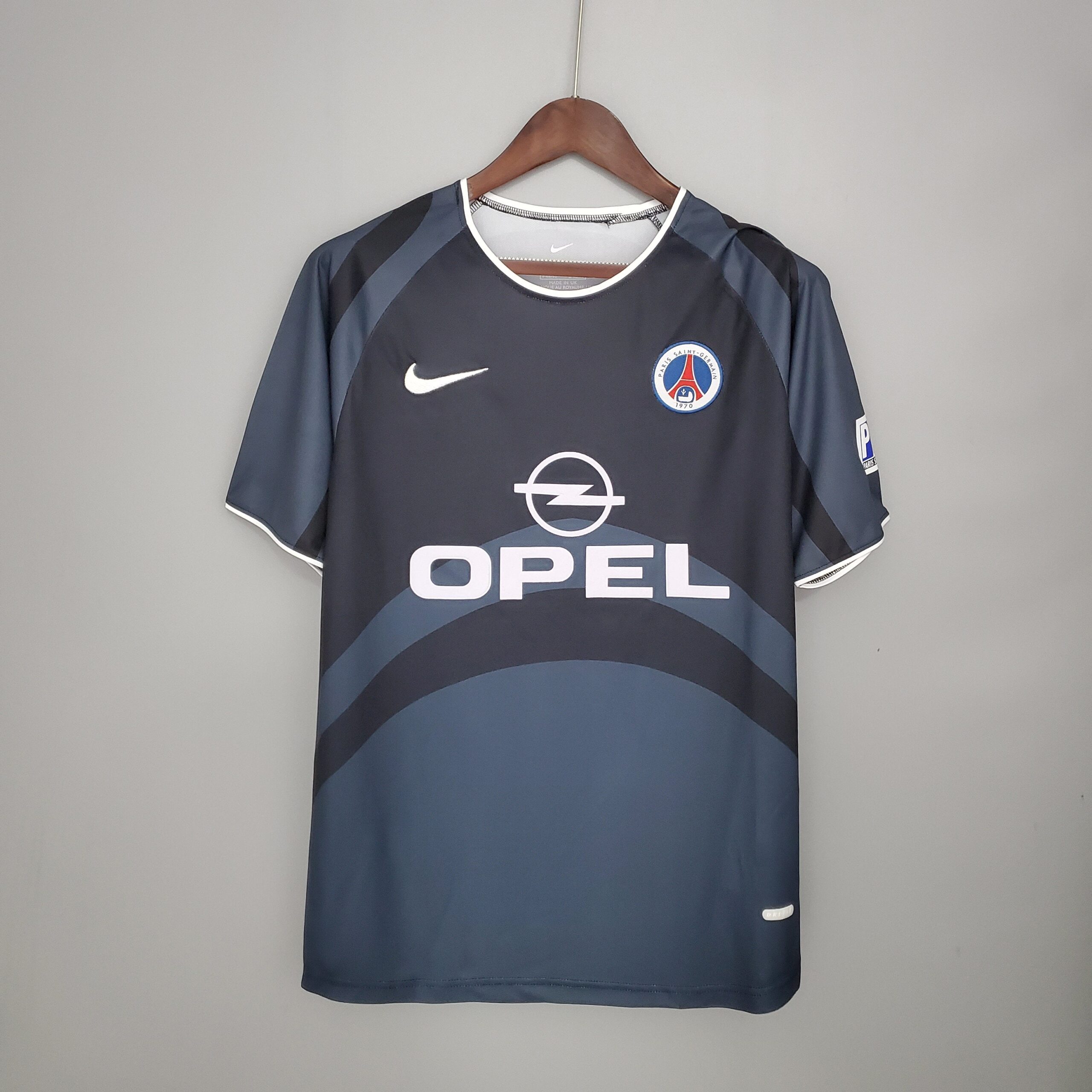 2001-2002 PSG Third kit