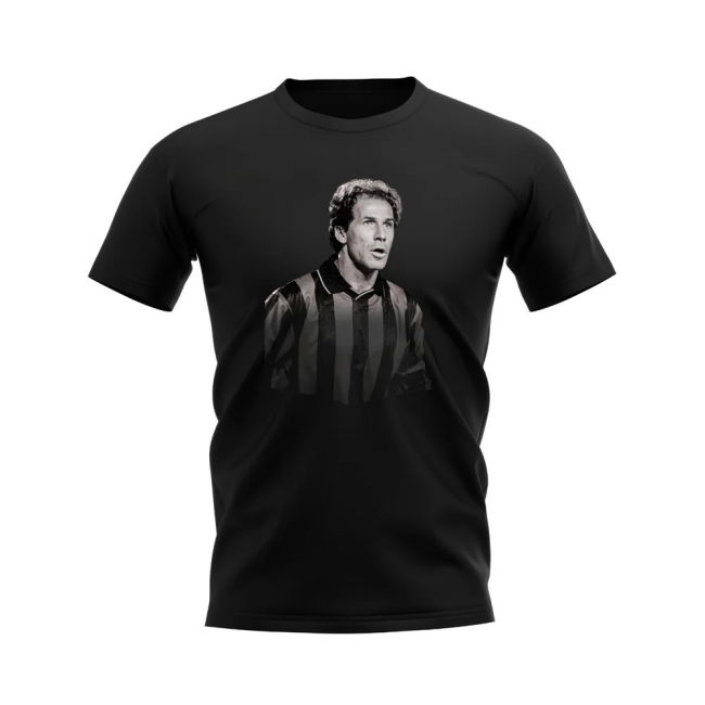 Official 2025-2026 Ac Milan T-shirt With Vintage Design