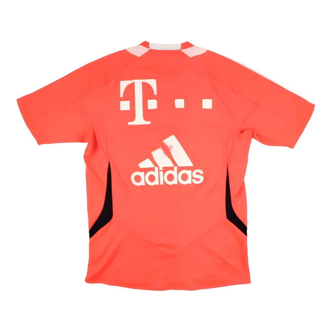 2025-2026 Authentic Bayern Munich Training - Performance Driven Retro