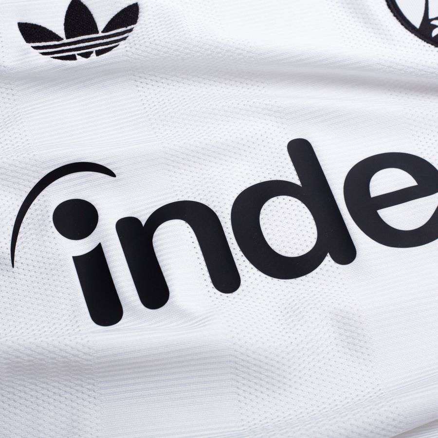 Eintracht Frankfurt Away Shirt 2026/27