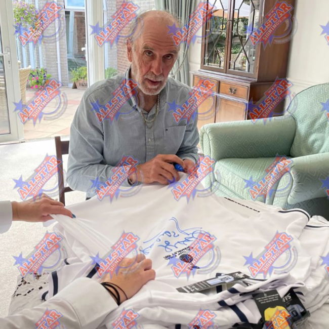Tottenham Hotspur FC 1981 Ardiles & Villa Signed Kits (Dual Framed)