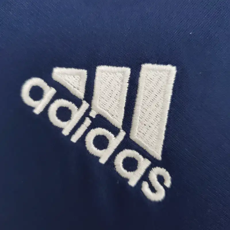 2005-2006 Real Madrid Jersey retro kit