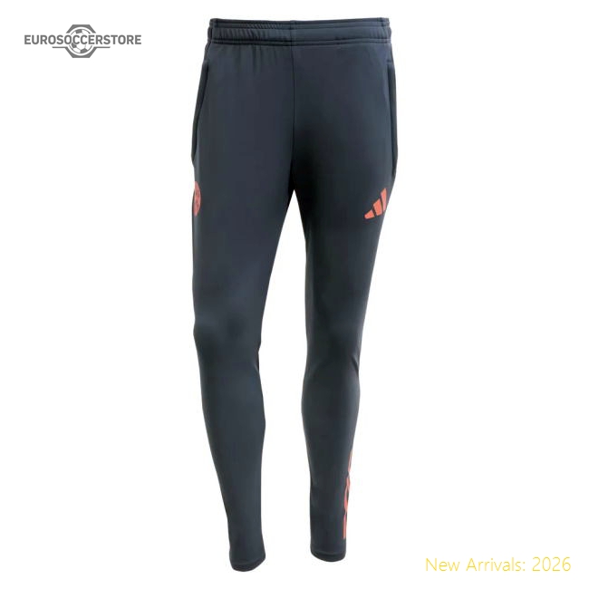 Fan-Favorite 2025-2026 Bayern Munich Training Pants (Bold Onix)
