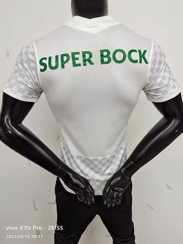 Official 2022 International Camiseta White With Retro Design