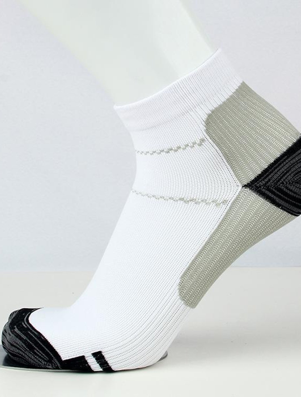 Compression Socks Plantar Fasciitis for Men Women, Circulation 10-15 mmHg Best Support for Athletic Running Nurses Hiking