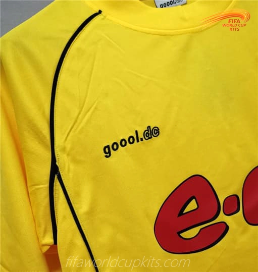 Traditional Football Strip of Dortmund season 01-02
