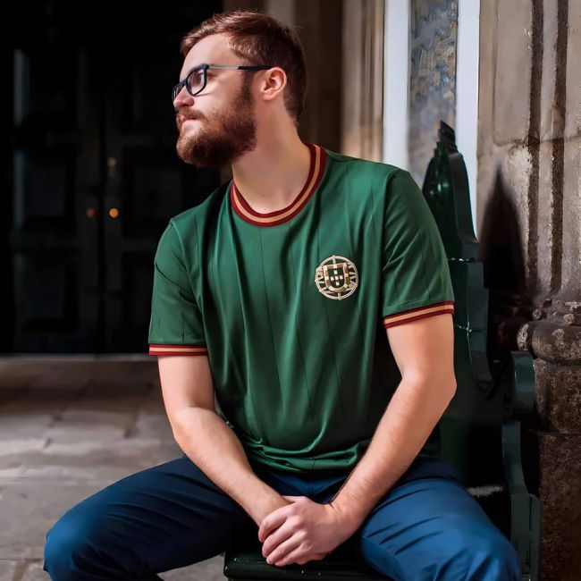 Vintage Portugal A Selecção Away Soccer Jersey Holland Worldcup