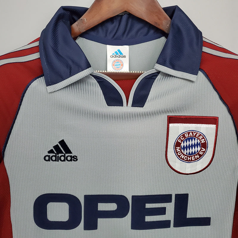 1998-1999 Bayern Munich Home kit