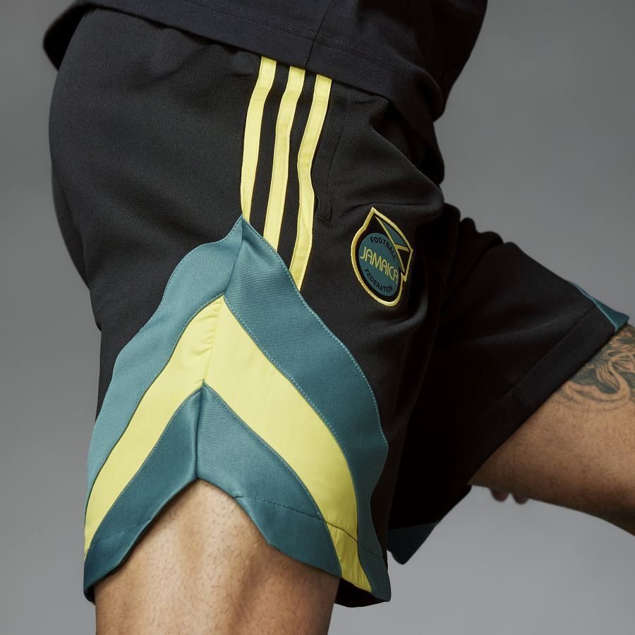 [EFKS] Jamaica Shorts Originals Black Kit